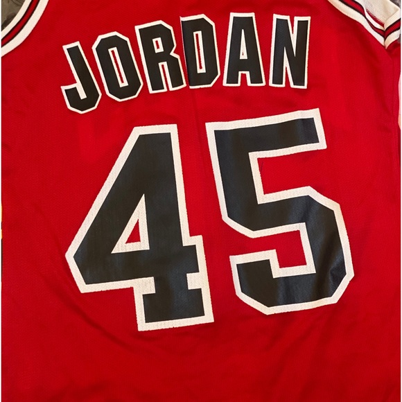 Vintage Champion Chicago Bulls Michael Jordan Basketball Jersey - Picture 10 of 10